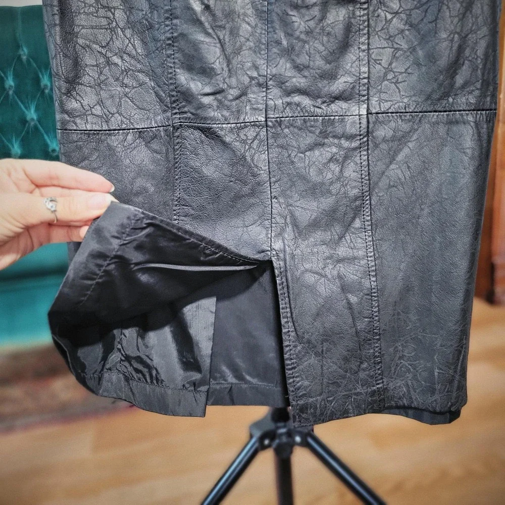 Vintage 80s D'LINEA Womens Black Leather Knee-Length Pencil Skirt - Size 7/8‎